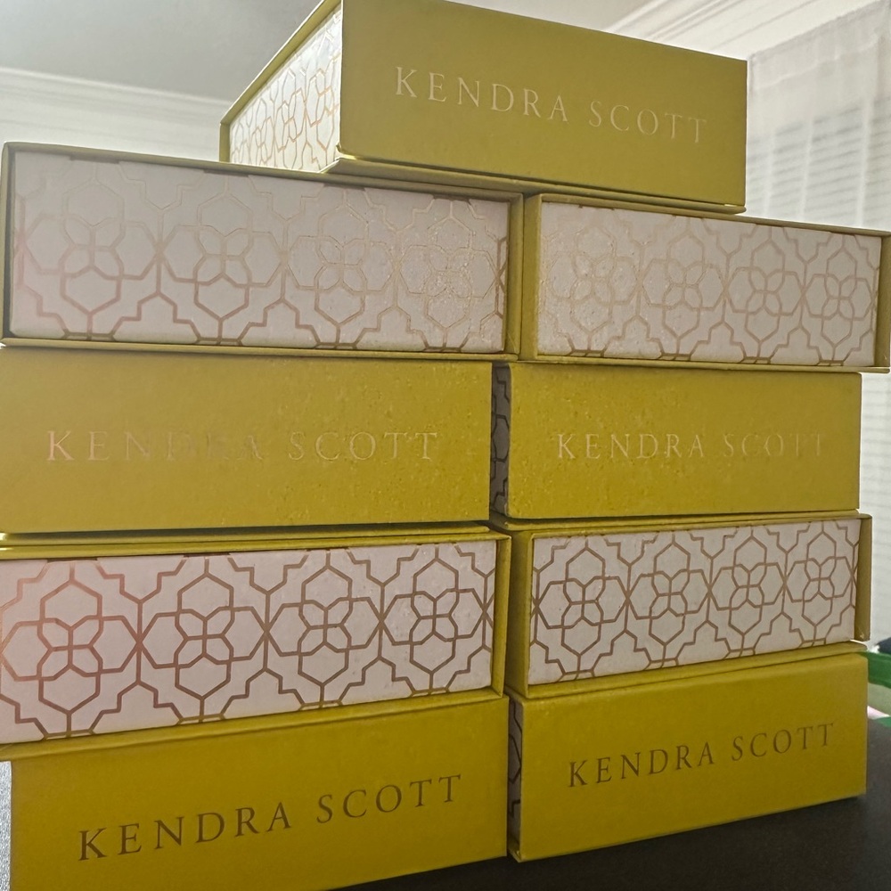5 Kendra Scott Skinny Magnetic Yellow Jewelry Boxes